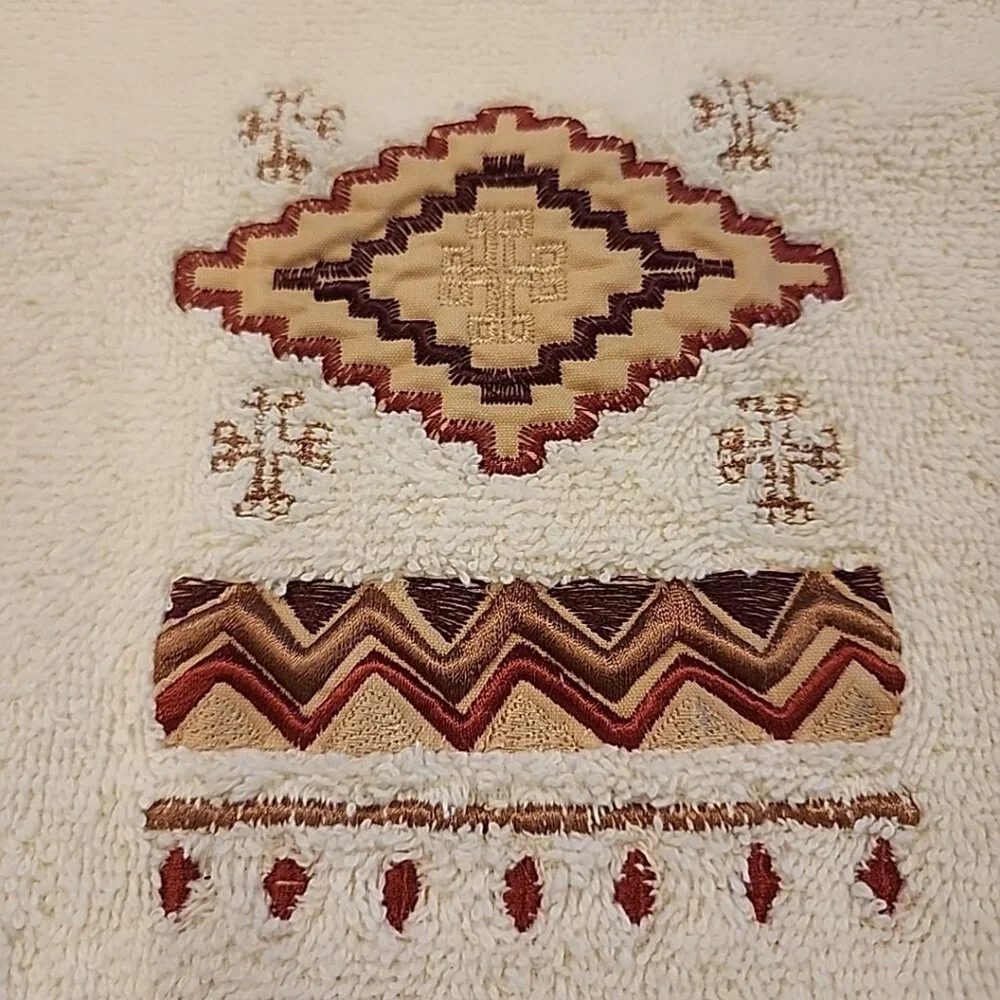 VOHANN EMBROIDERED SOUTHWESTERN AZTEC Cream GOLD HAND TOWELS SET Of 3 16X24 USA